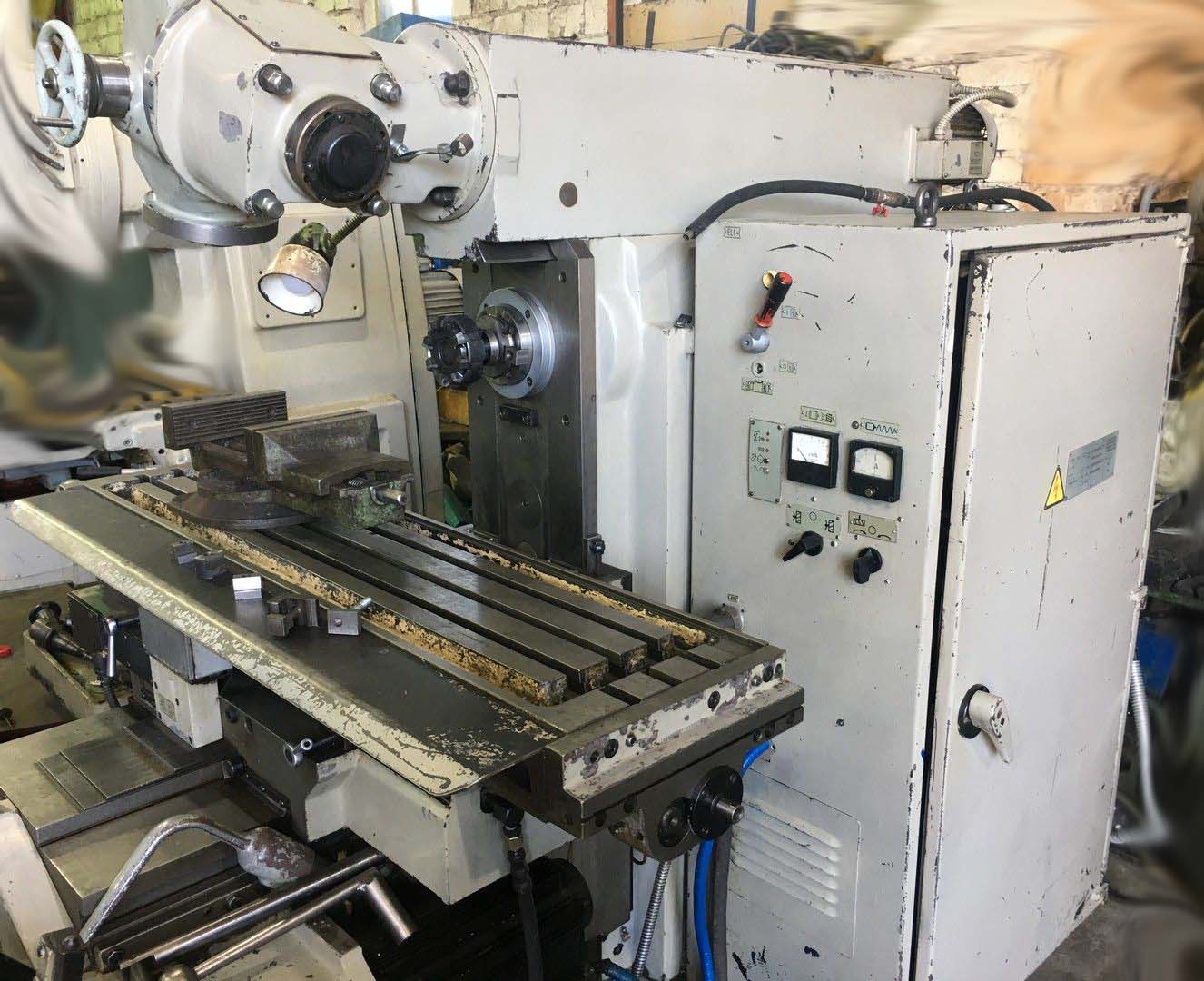 Загальний вигляд 6Д82ШФ20 cтанок широкоуніверсальний консольно-фрезерный